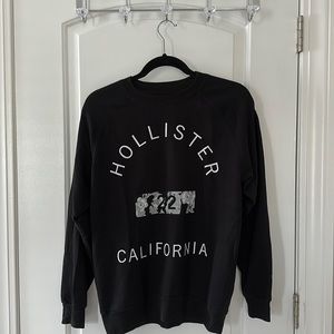 Hollister Women’s oversized crewneck pullover sweatshirt in Black, Size:XS